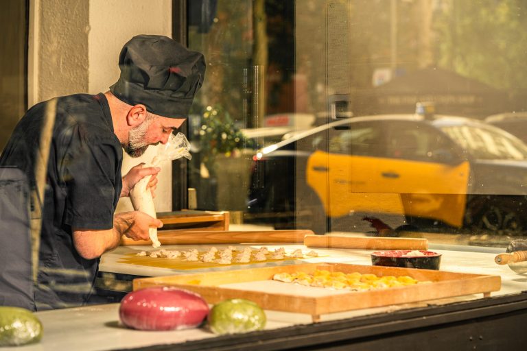 La cocina de Patsa Lab en plena acción