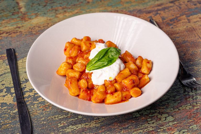 Pasta fresca con albahaca