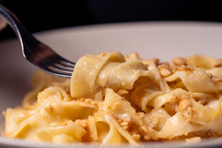 Espaguetis con crema de nueces