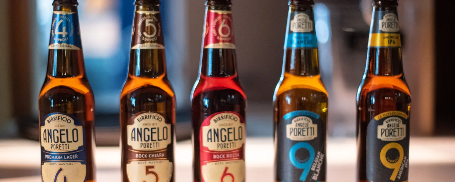 Las cervezas Poretti de la carta, en fila